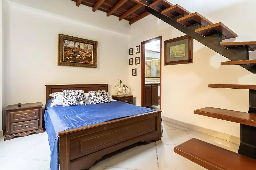 Elegante Pent-House En Cuarto Piso Medellin Daire