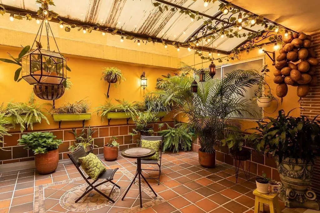 Elegante Pent-House En Cuarto Piso Medellin Apartment 0*,