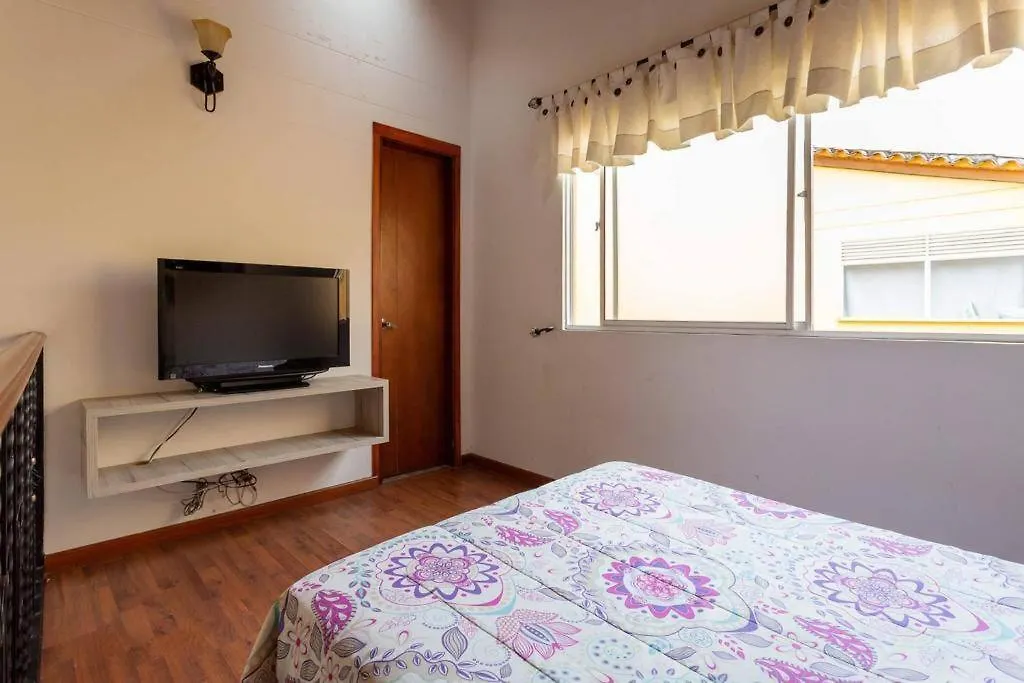 Elegante Pent-House En Cuarto Piso Medellin Apartment