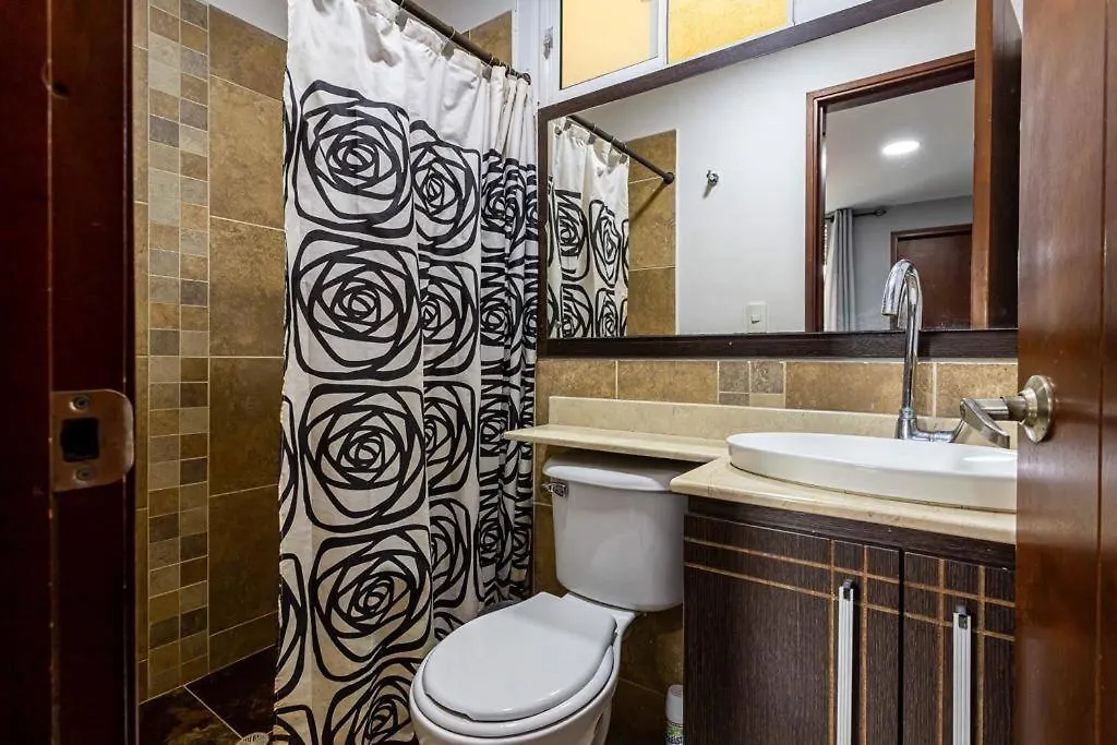 Elegante Pent-House En Cuarto Piso Medellin Apartment 0*,