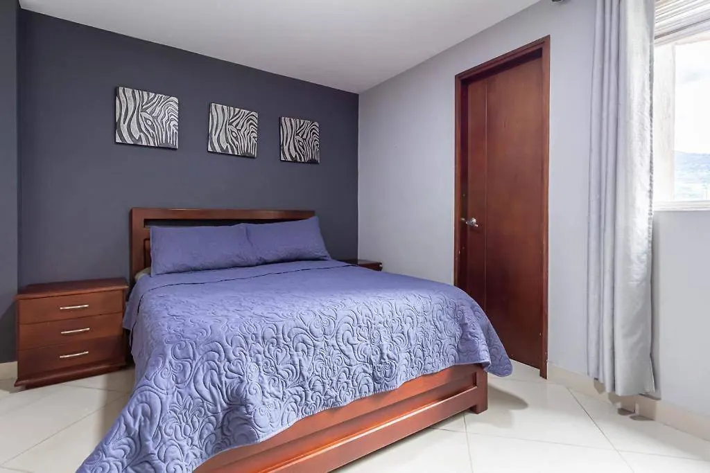 Elegante Pent-House En Cuarto Piso Medellin Apartment Colombia